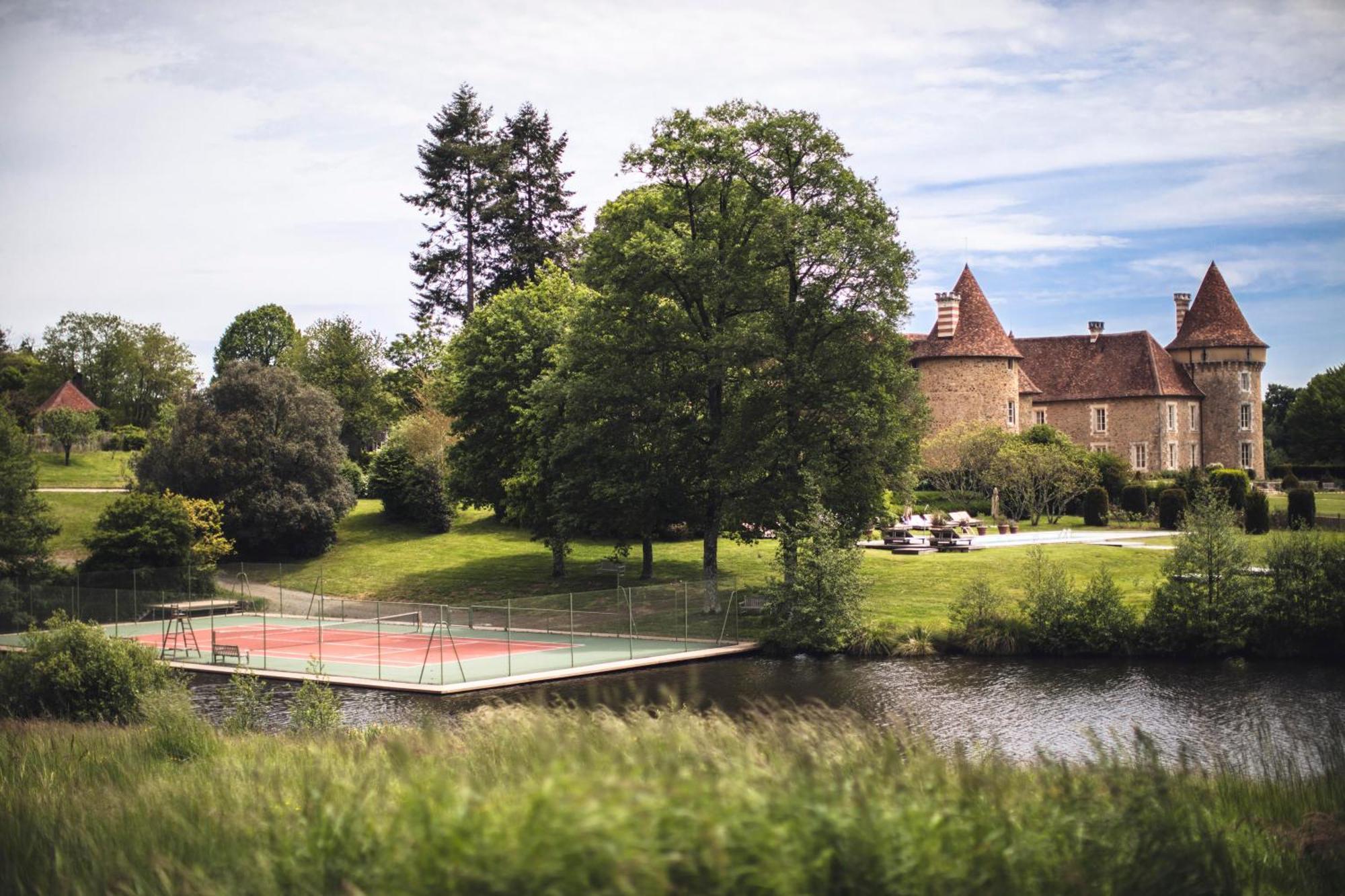 Hotel Domaine Des Etangs, Auberge Resorts Collection Massignac Exterior photo